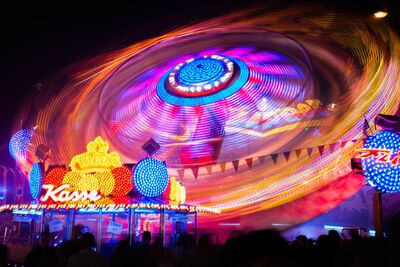 carousel-424904_1920.jpg